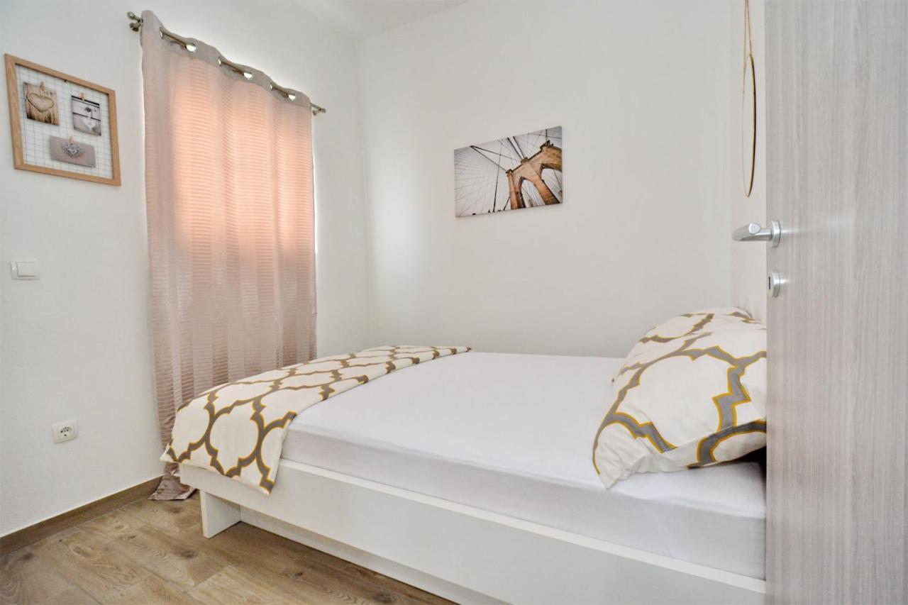 Holiday Home Paulin Obrovac Esterno foto