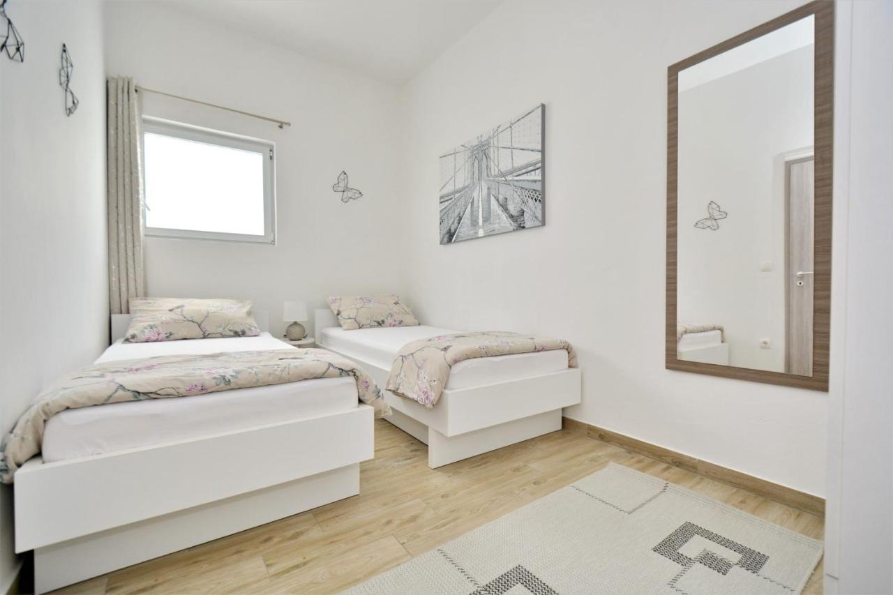Holiday Home Paulin Obrovac Esterno foto